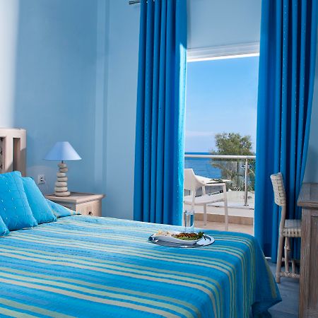 Alesahne Beach Hotel Kamári Zewnętrze zdjęcie