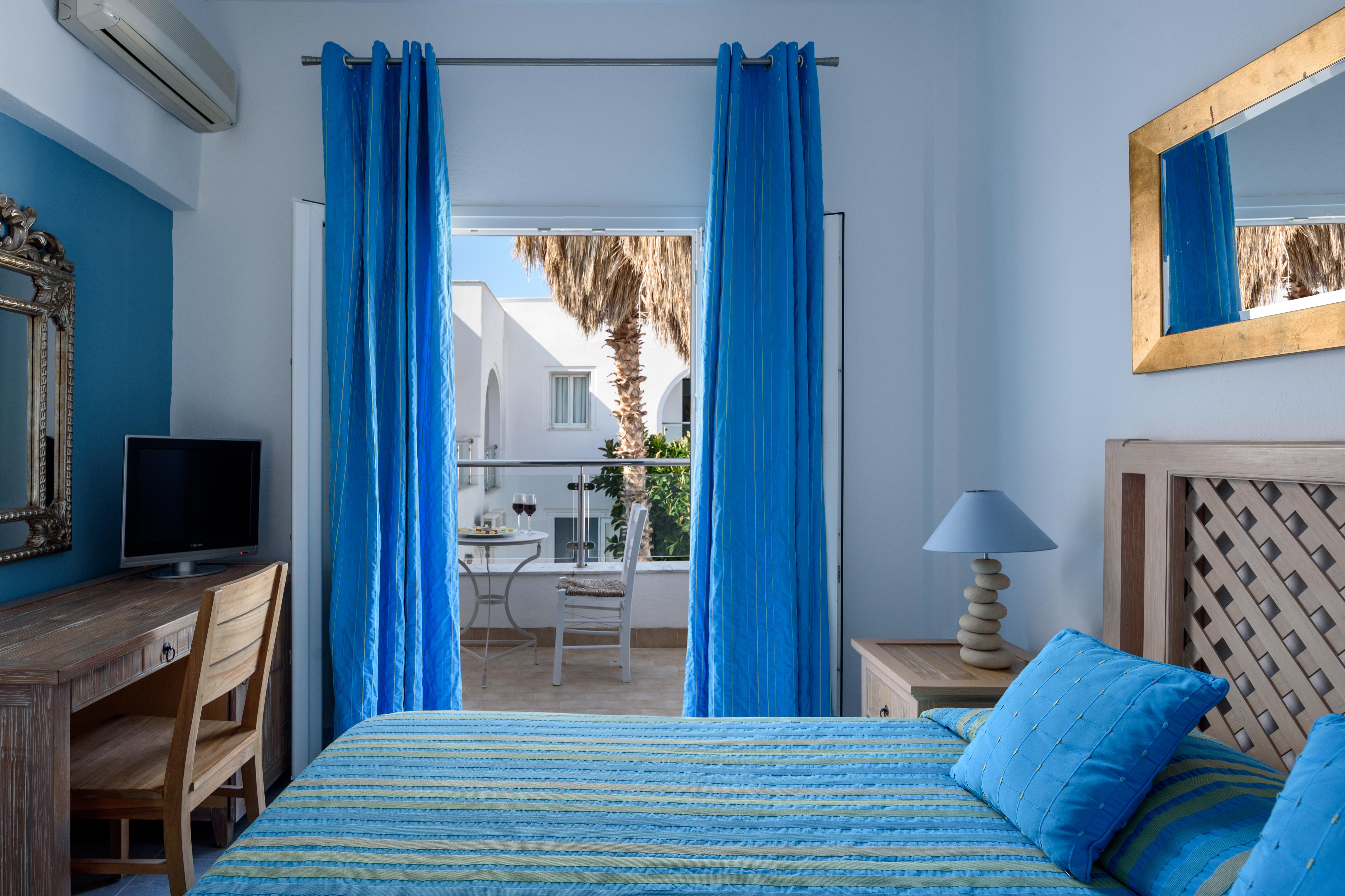 Alesahne Beach Hotel Kamári Zewnętrze zdjęcie