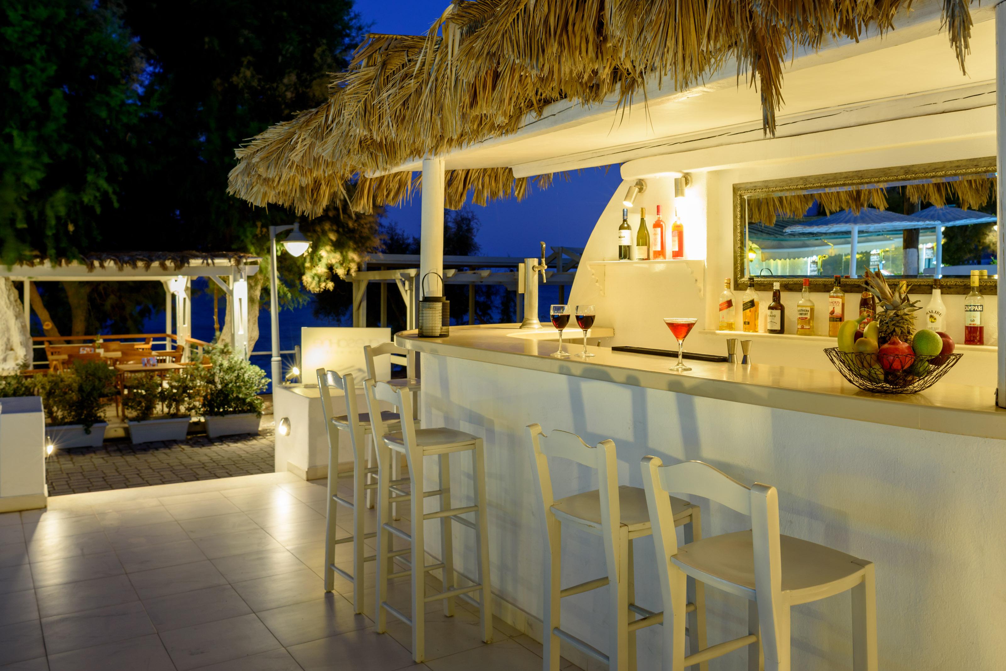 Alesahne Beach Hotel Kamári Zewnętrze zdjęcie