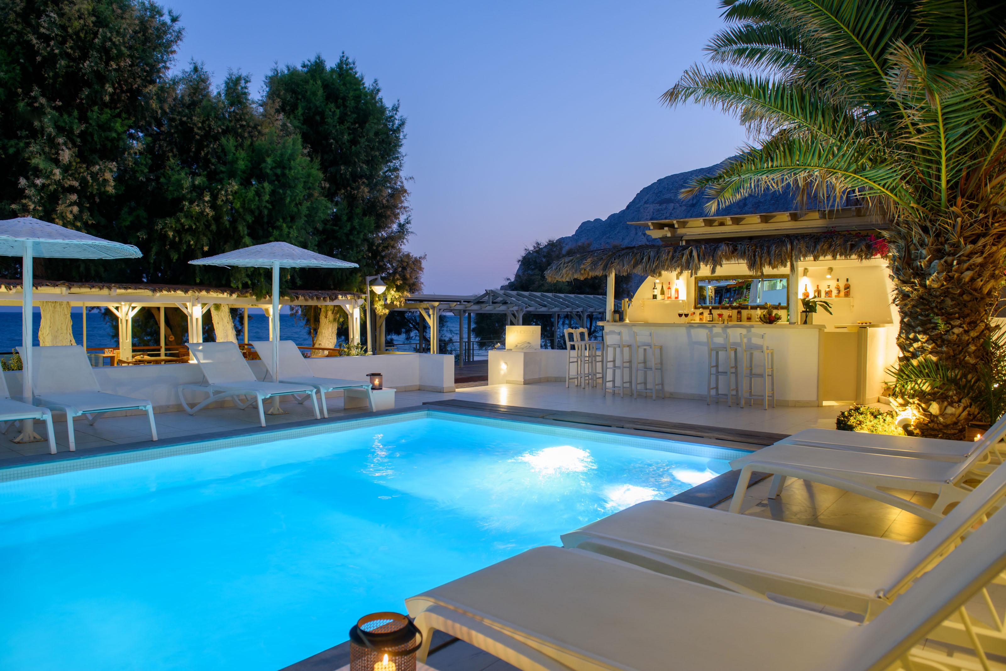 Alesahne Beach Hotel Kamári Zewnętrze zdjęcie