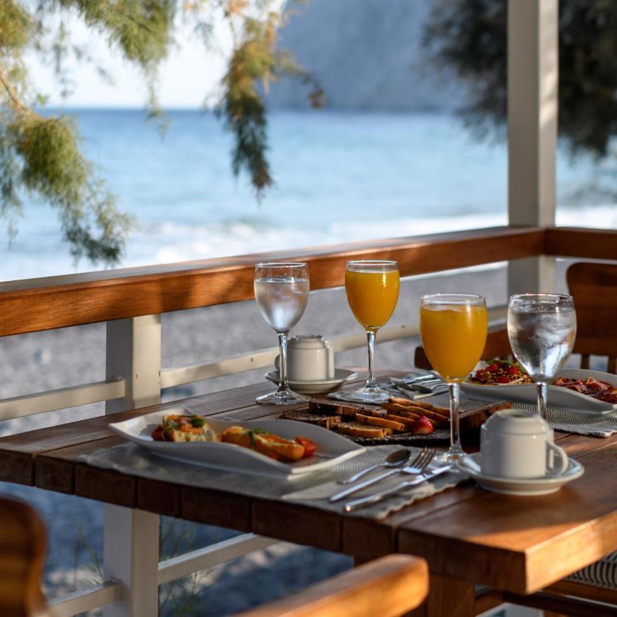 Alesahne Beach Hotel Kamári Zewnętrze zdjęcie