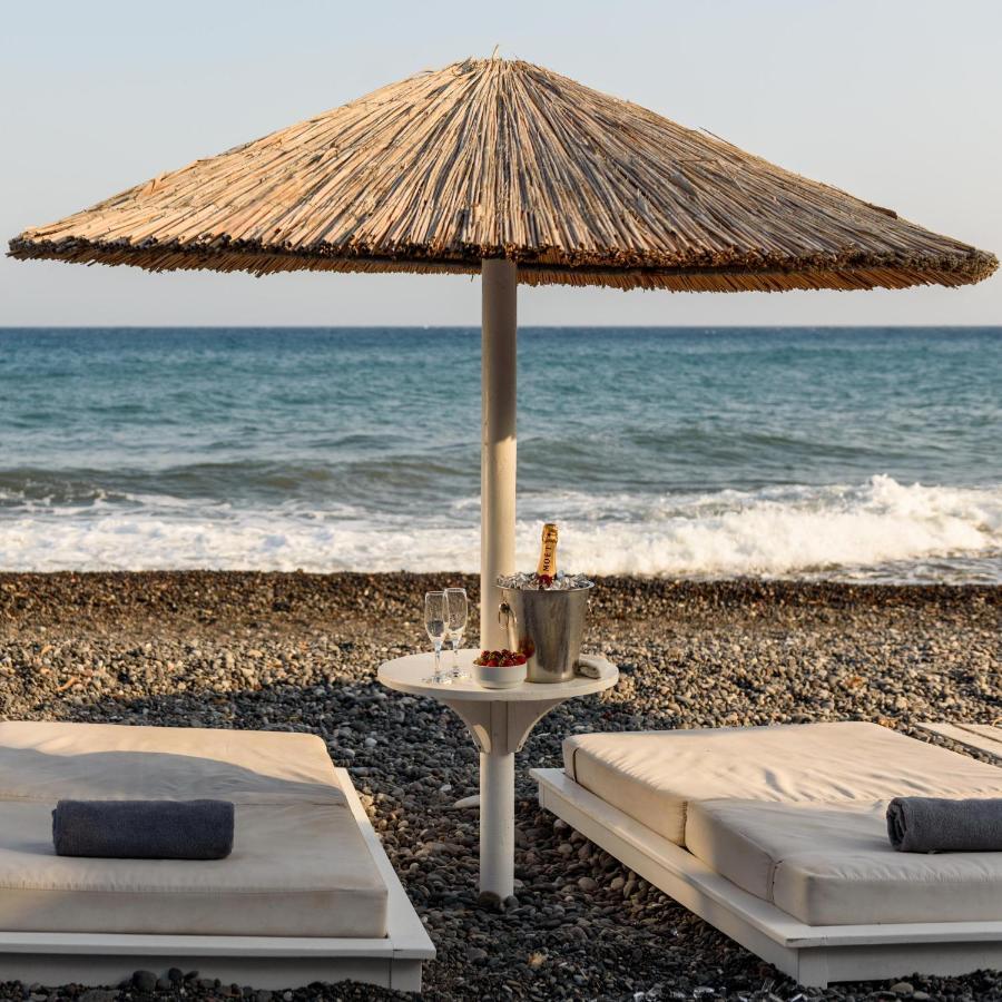 Alesahne Beach Hotel Kamári Zewnętrze zdjęcie